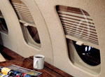 Mechanical window shade for Falcon 20/50